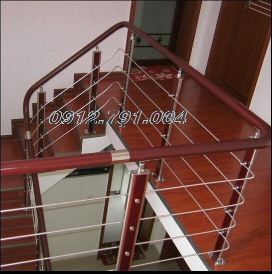 Ưu điểm cầu thang sơn giả gỗ